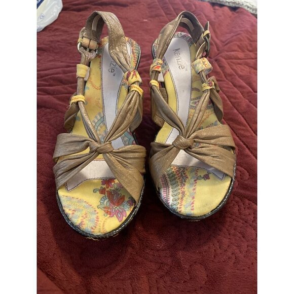 Retro Kenzie women’s 8M CUTOUT Swedge, sandals, leather floral wedge platform - Picture 3 of 10